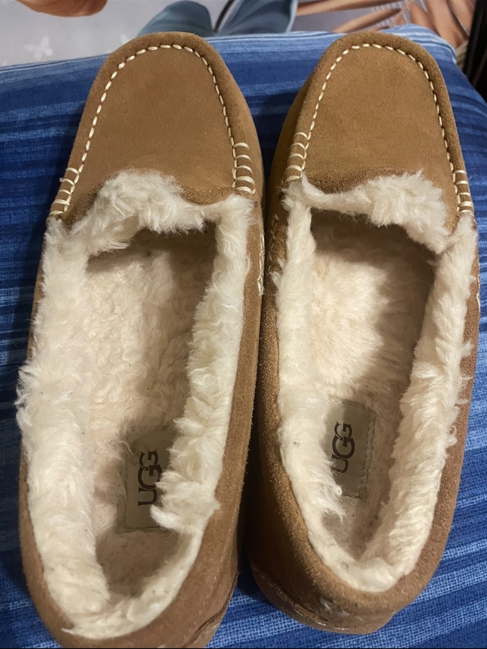 UGG Chestnut/Tan Suede Shearling Moccasin Slippers - Picture 5 of 5
